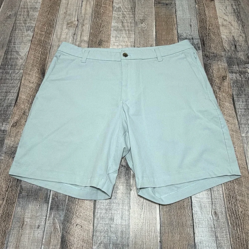 Lululemon Shorts Mens 34 White Commission Chino Classic Fit 7